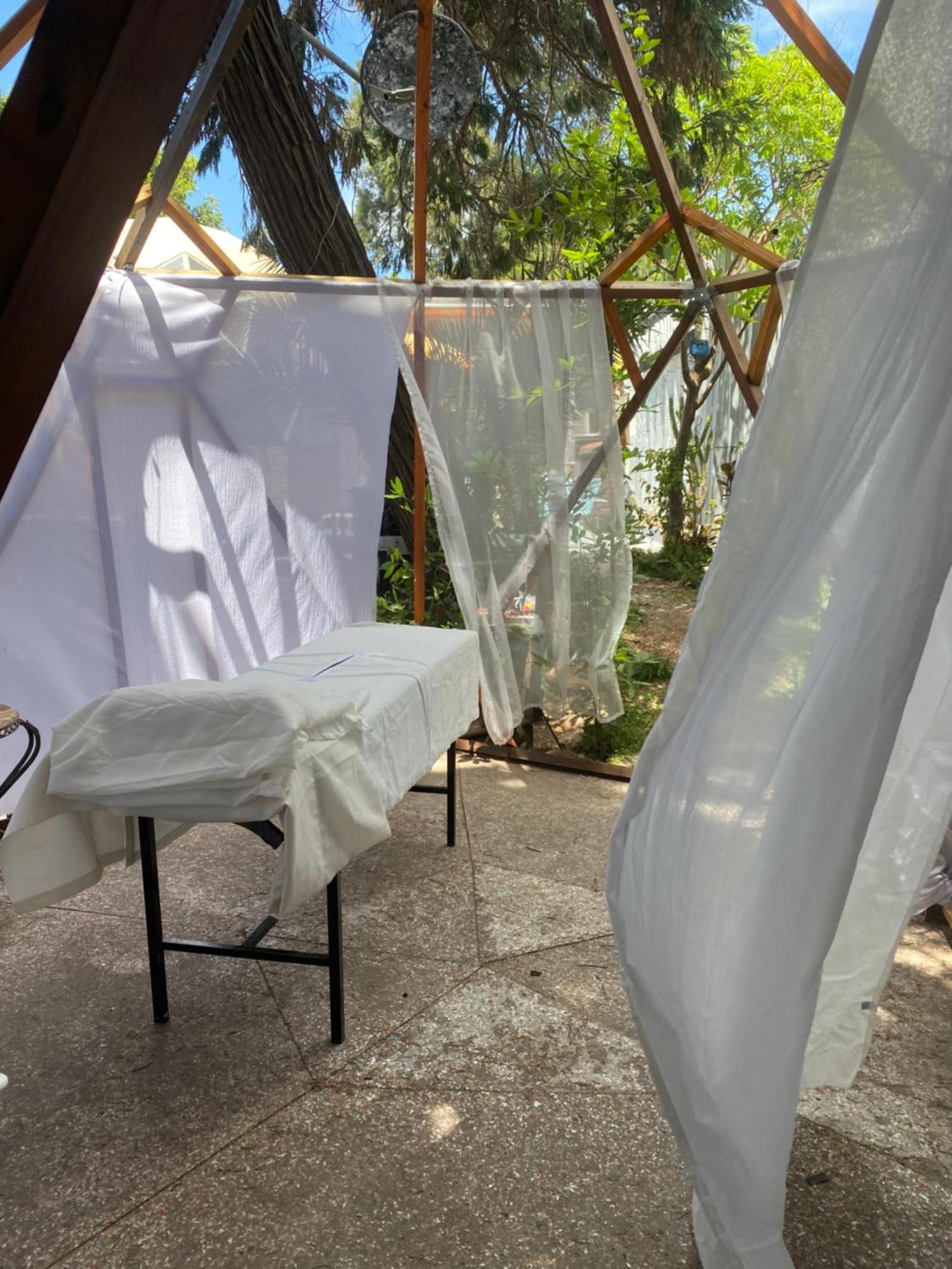 Proyectoqva Glamping Lägenhet Villa Ballester Exteriör bild